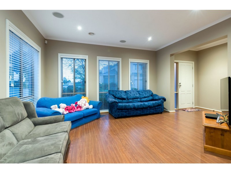 57 Amhurst Drive, Narre Warren South VIC 3805