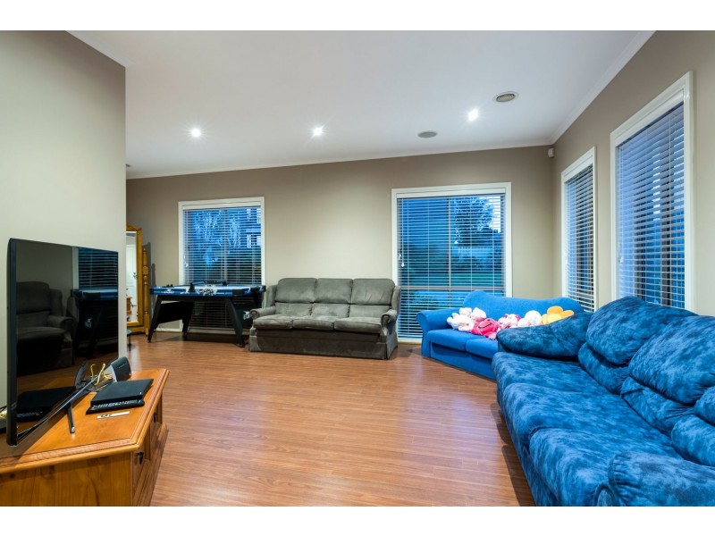 57 Amhurst Drive, Narre Warren South VIC 3805