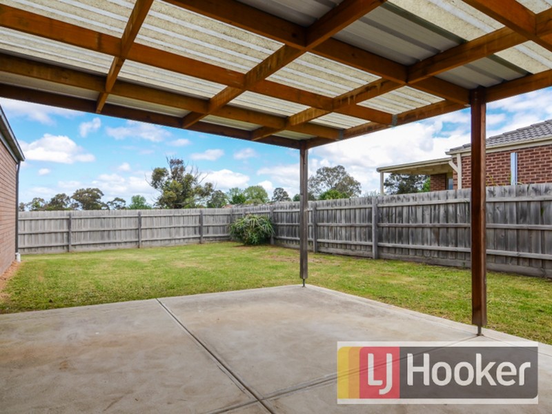22 Domino Way, Hampton Park VIC 3976