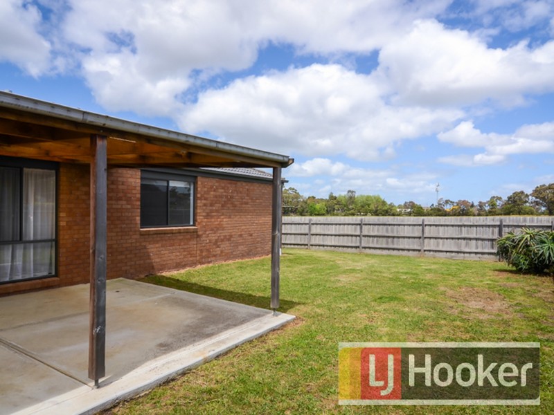 22 Domino Way, Hampton Park VIC 3976