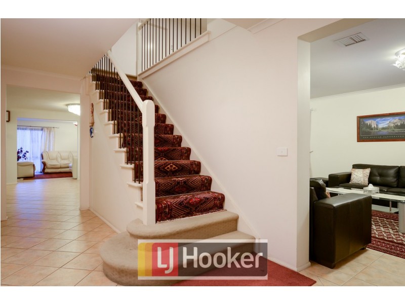 27 St Georges Road, Narre Warren South VIC 3805