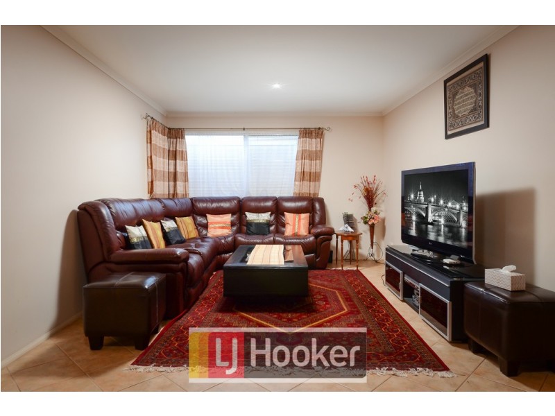 27 St Georges Road, Narre Warren South VIC 3805