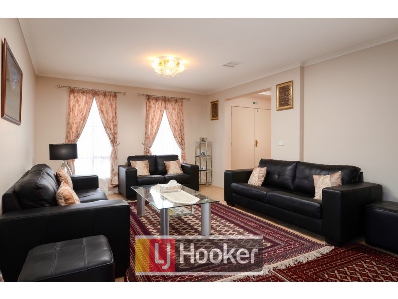 27 St Georges Road, Narre Warren South VIC 3805