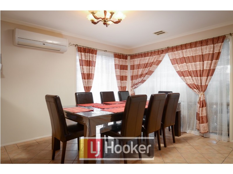 27 St Georges Road, Narre Warren South VIC 3805