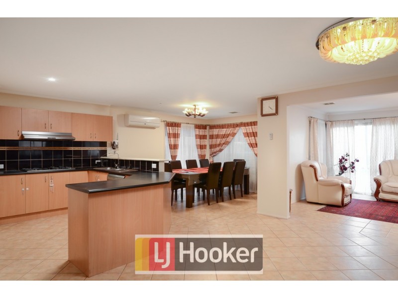 27 St Georges Road, Narre Warren South VIC 3805