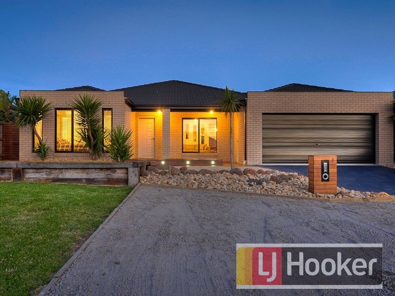 3 Faldo Place, Cranbourne North VIC 3977