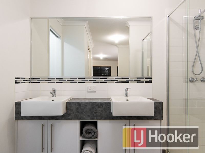 3 Faldo Place, Cranbourne North VIC 3977