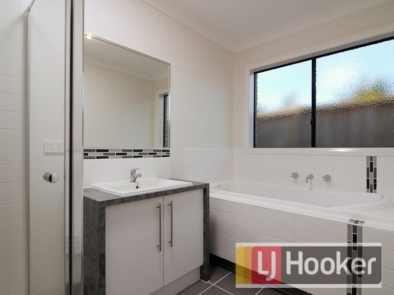 3 Faldo Place, Cranbourne North VIC 3977