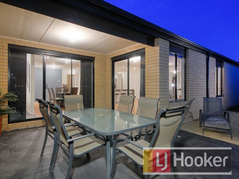3 Faldo Place, Cranbourne North VIC 3977