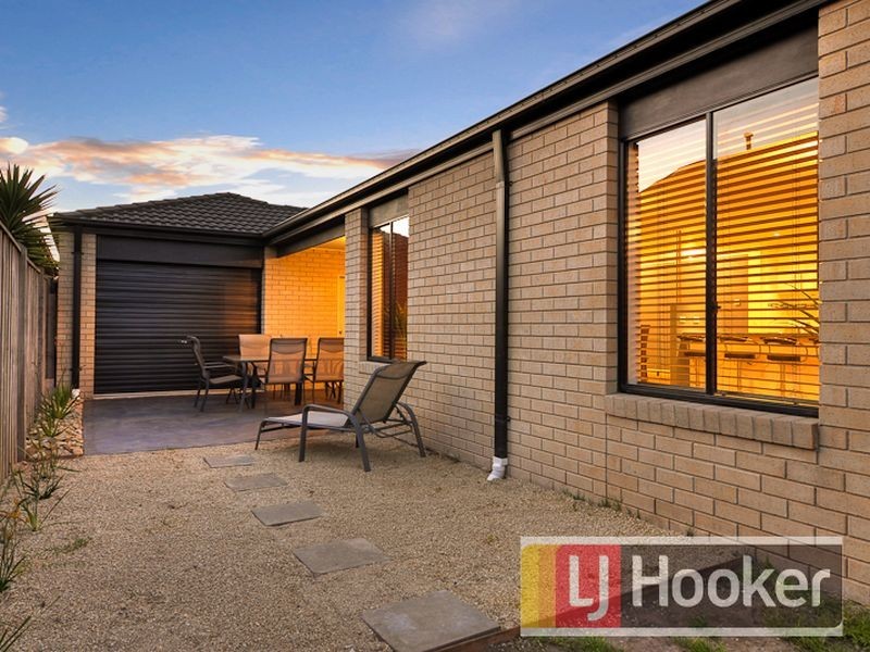 3 Faldo Place, Cranbourne North VIC 3977