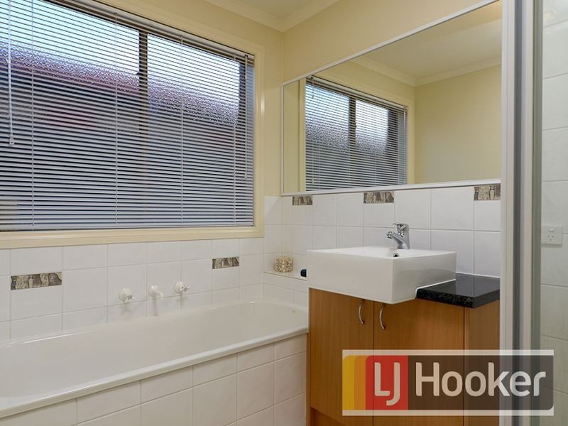39 Filmer Crescent, Narre Warren South VIC 3805