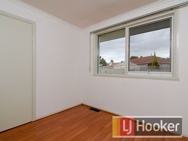 16 Branton Drive, Hampton Park VIC 3976