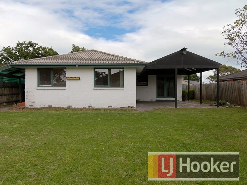 16 Branton Drive, Hampton Park VIC 3976