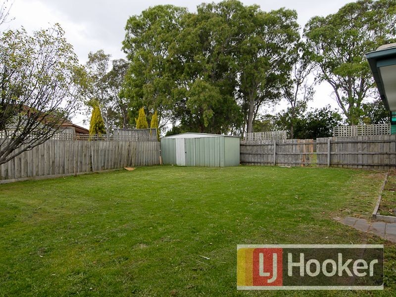 16 Branton Drive, Hampton Park VIC 3976