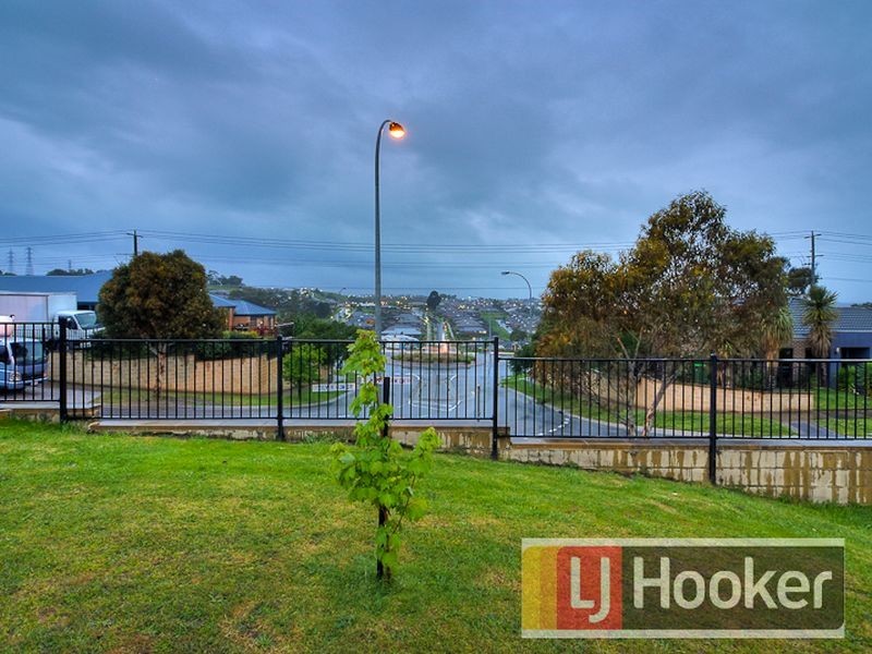 2 Manna Gum Drive, Pakenham VIC 3810