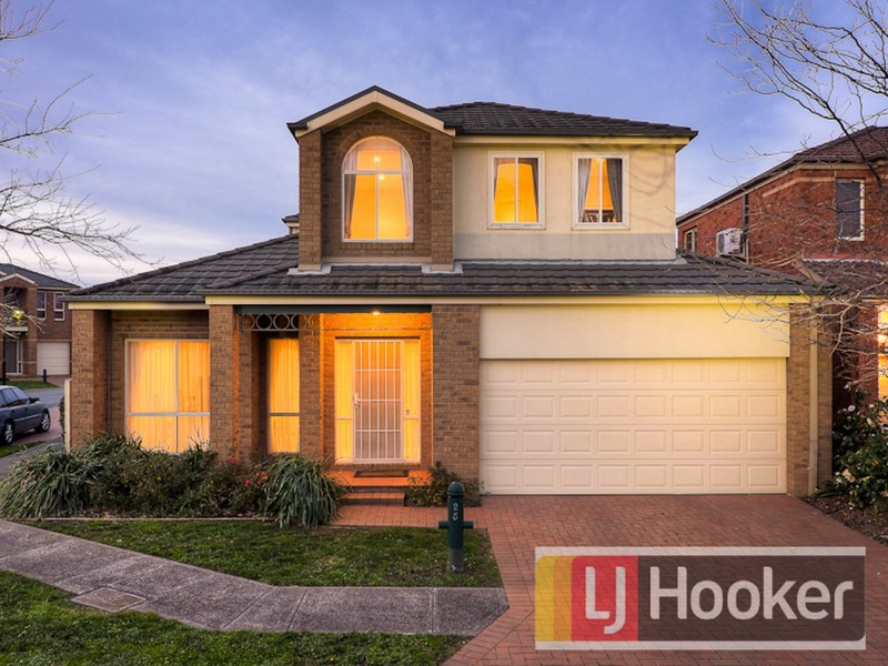 25 Amhurst Drive, Narre Warren South VIC 3805