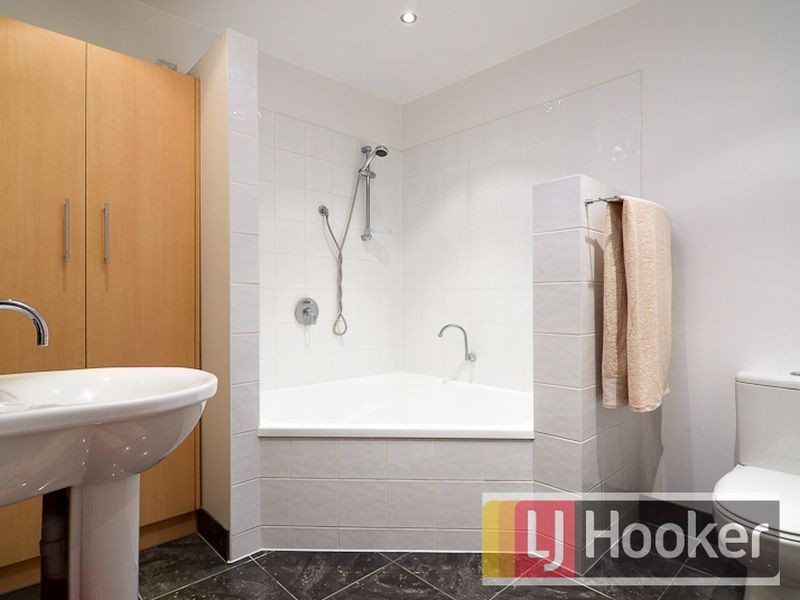 3 Parkland Avenue, Hampton Park VIC 3976