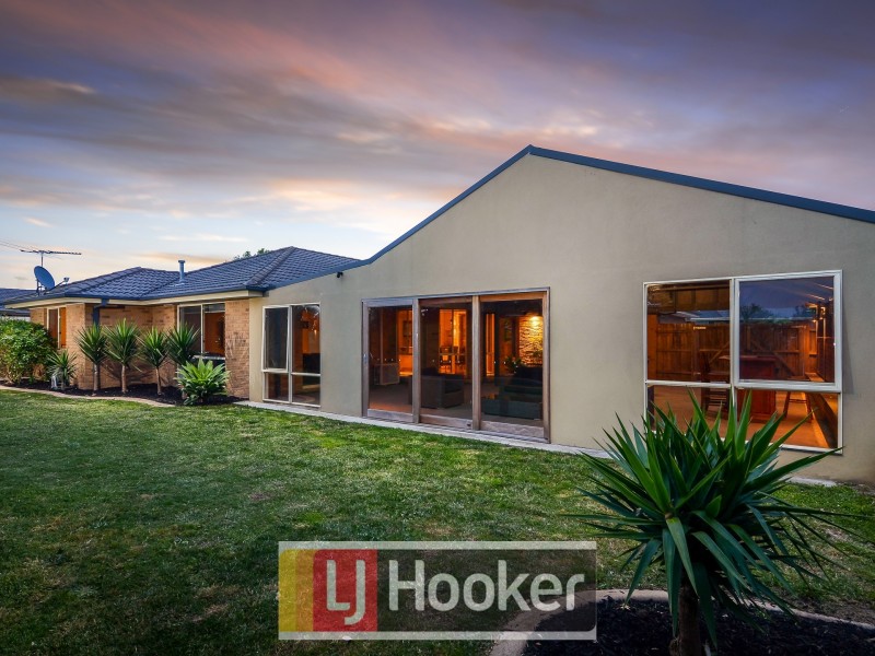 5 Bancroft Avenue, Narre Warren South VIC 3805