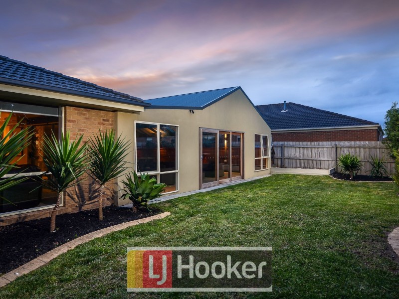 5 Bancroft Avenue, Narre Warren South VIC 3805