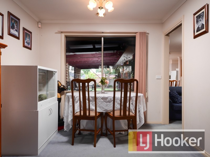 15 England Walk, Narre Warren South VIC 3805