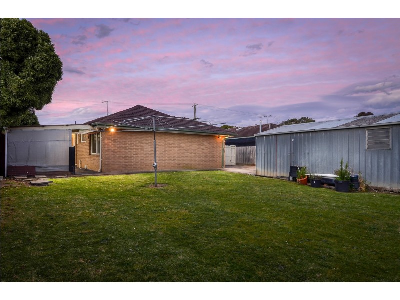 94 Sweeney Drive, Narre Warren VIC 3805