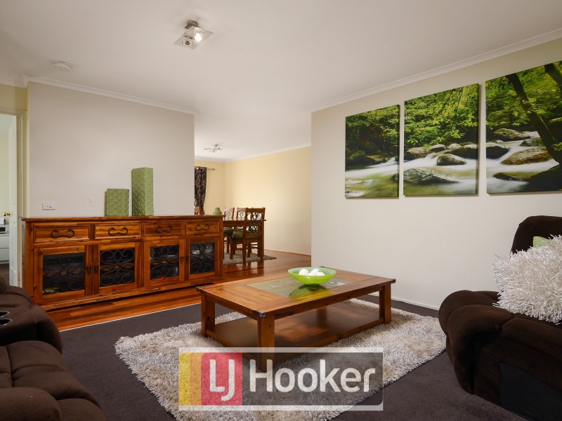 9 Feehan Crescent, Narre Warren South VIC 3805