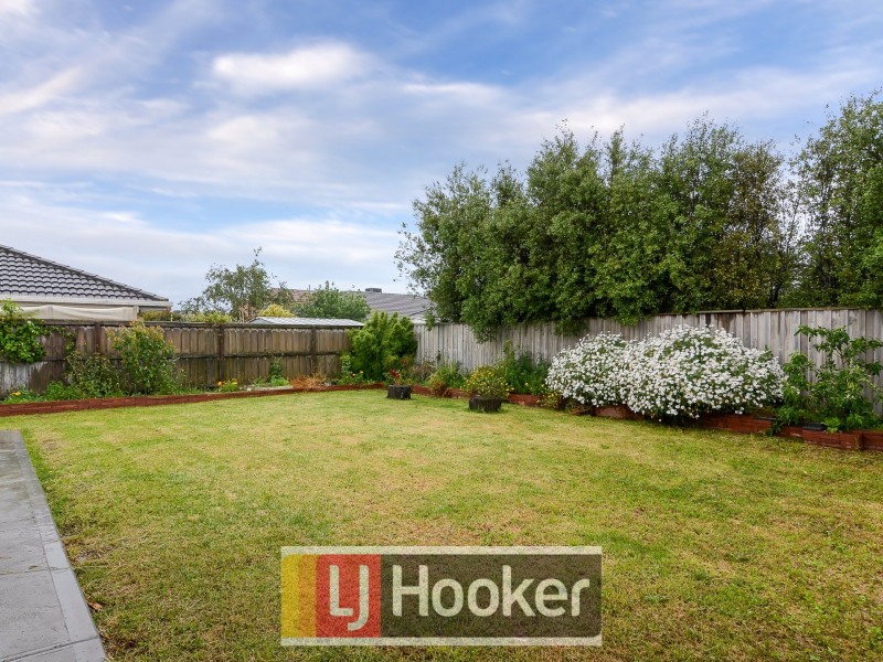 9 Feehan Crescent, Narre Warren South VIC 3805