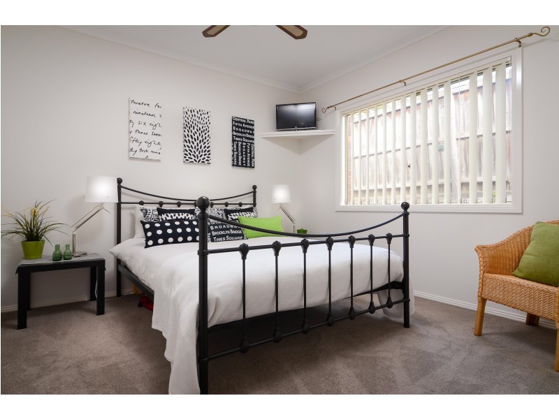 6 Carrick Place, Berwick VIC 3806