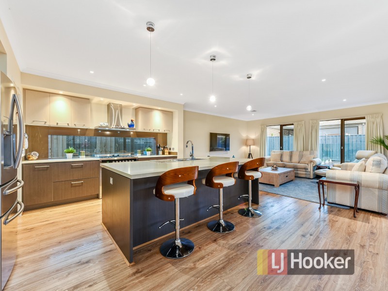 5 Bimberry Circuit, Clyde VIC 3978