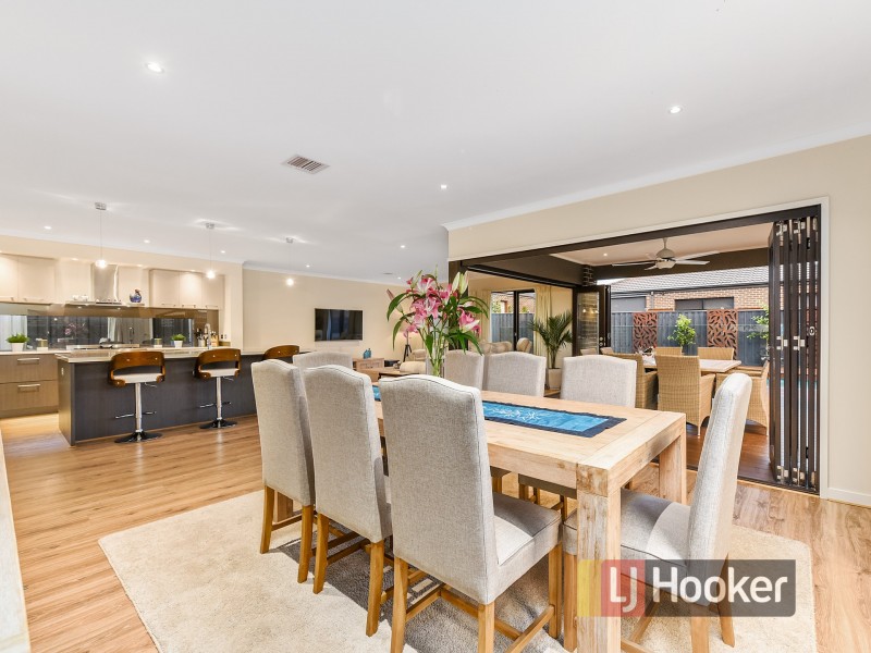 5 Bimberry Circuit, Clyde VIC 3978