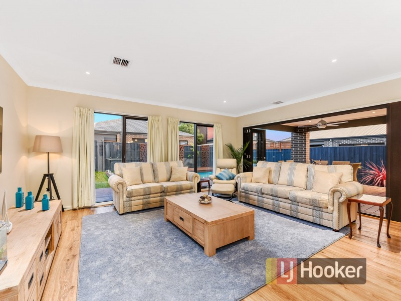 5 Bimberry Circuit, Clyde VIC 3978