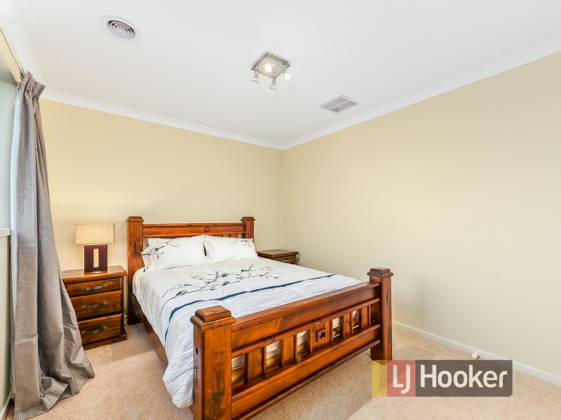 5 Bimberry Circuit, Clyde VIC 3978
