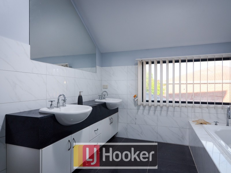 4 Shearer Court, Narre Warren VIC 3805