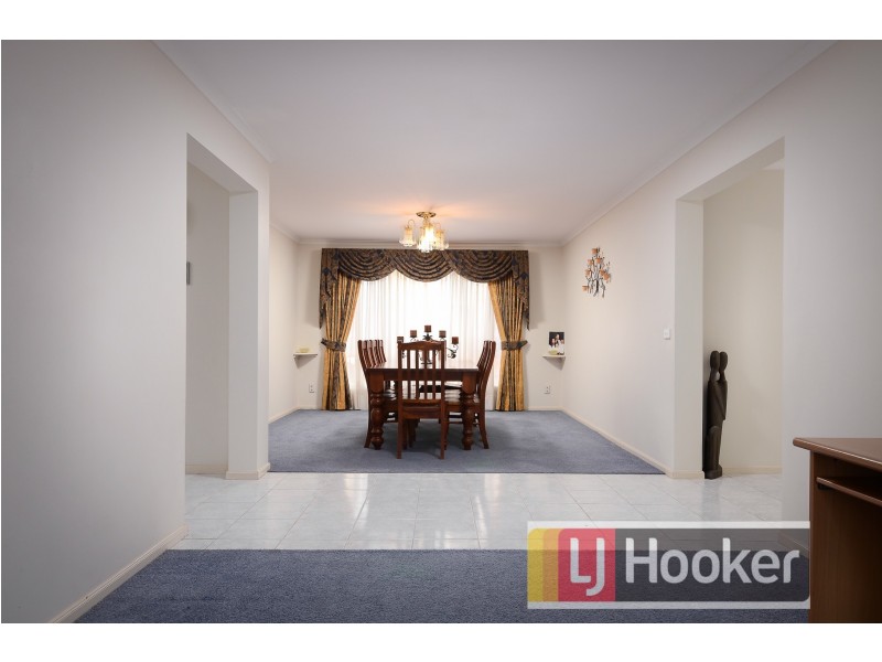 6 Tuileries Rise, Narre Warren South VIC 3805