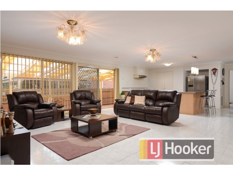 6 Tuileries Rise, Narre Warren South VIC 3805