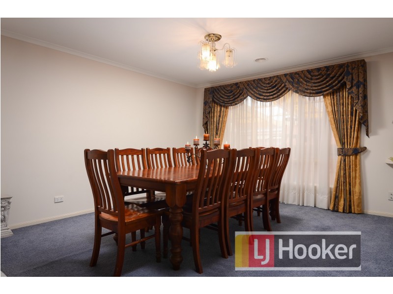 6 Tuileries Rise, Narre Warren South VIC 3805