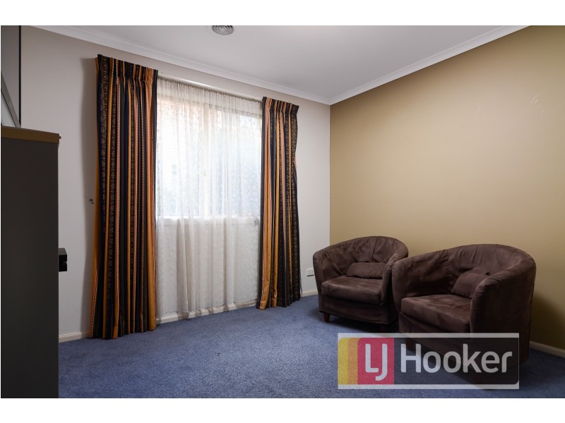 6 Tuileries Rise, Narre Warren South VIC 3805