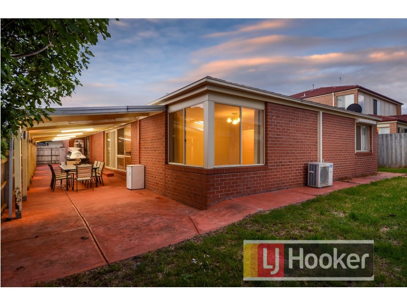6 Tuileries Rise, Narre Warren South VIC 3805