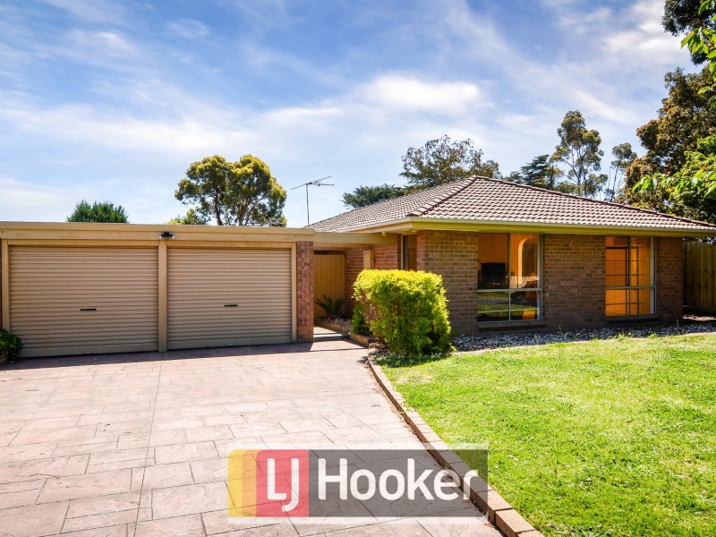 20 St Boswells Avenue, Berwick VIC 3806