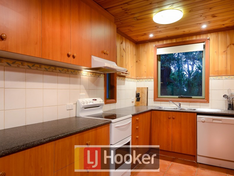 29 Helen Street, Caldermeade VIC 3984