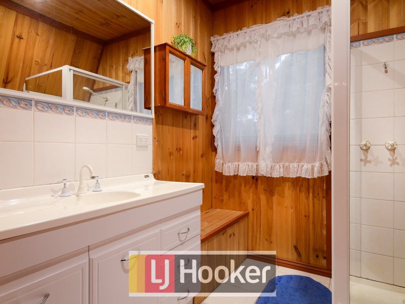 29 Helen Street, Caldermeade VIC 3984
