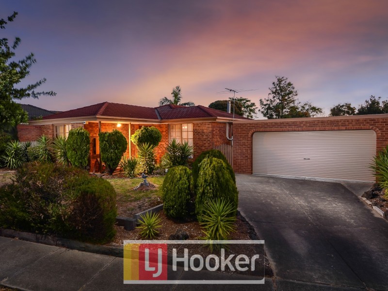 12 Versailles Place, Narre Warren VIC 3805