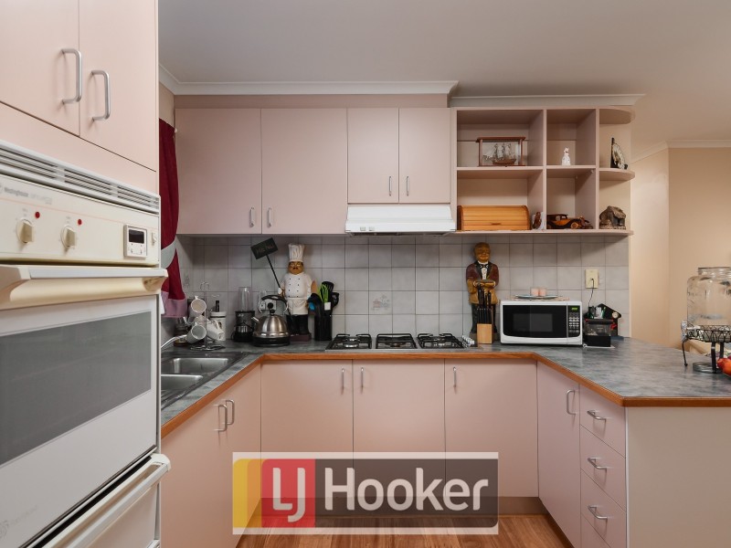 12 Versailles Place, Narre Warren VIC 3805