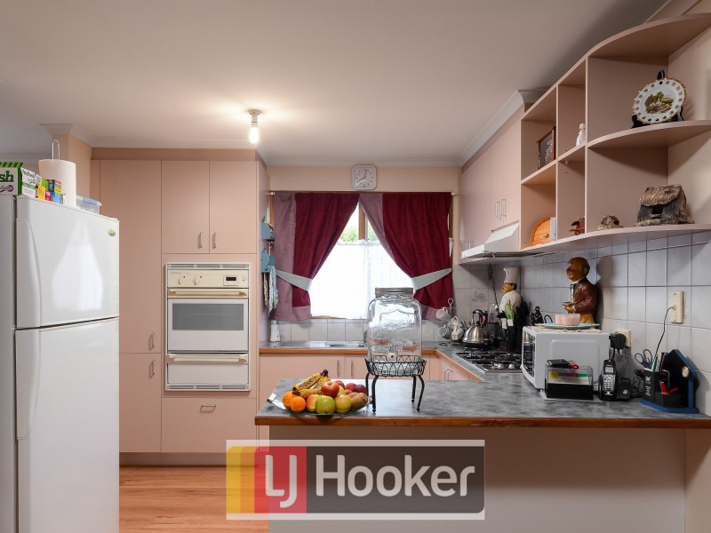 12 Versailles Place, Narre Warren VIC 3805