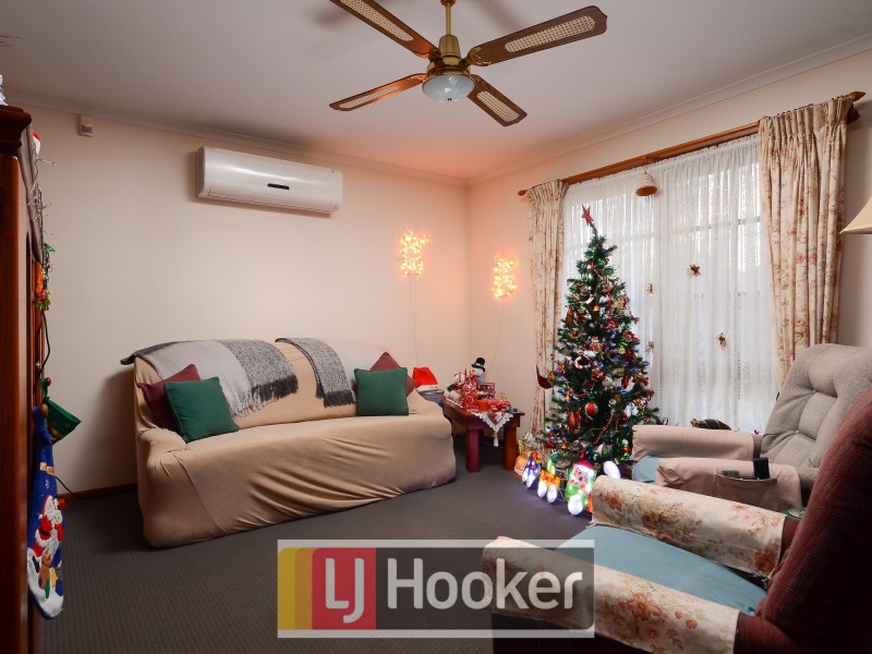 12 Versailles Place, Narre Warren VIC 3805