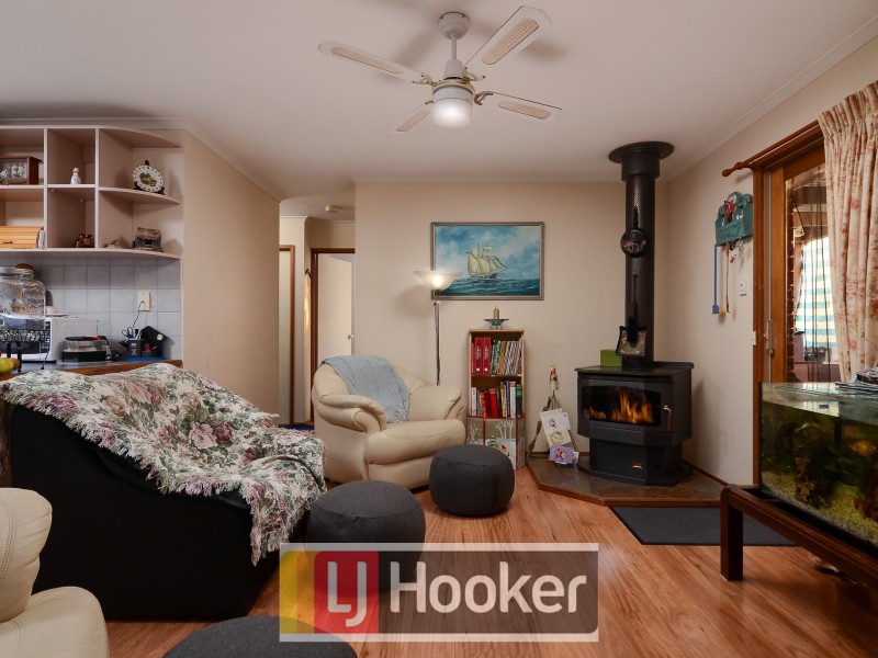 12 Versailles Place, Narre Warren VIC 3805