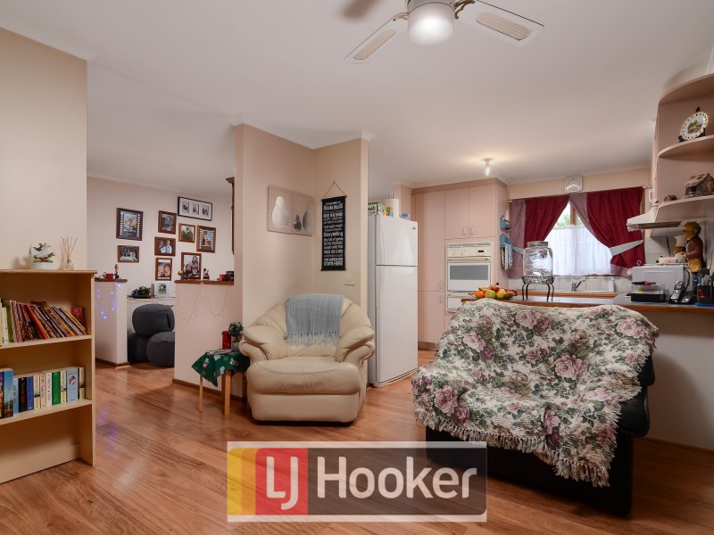 12 Versailles Place, Narre Warren VIC 3805