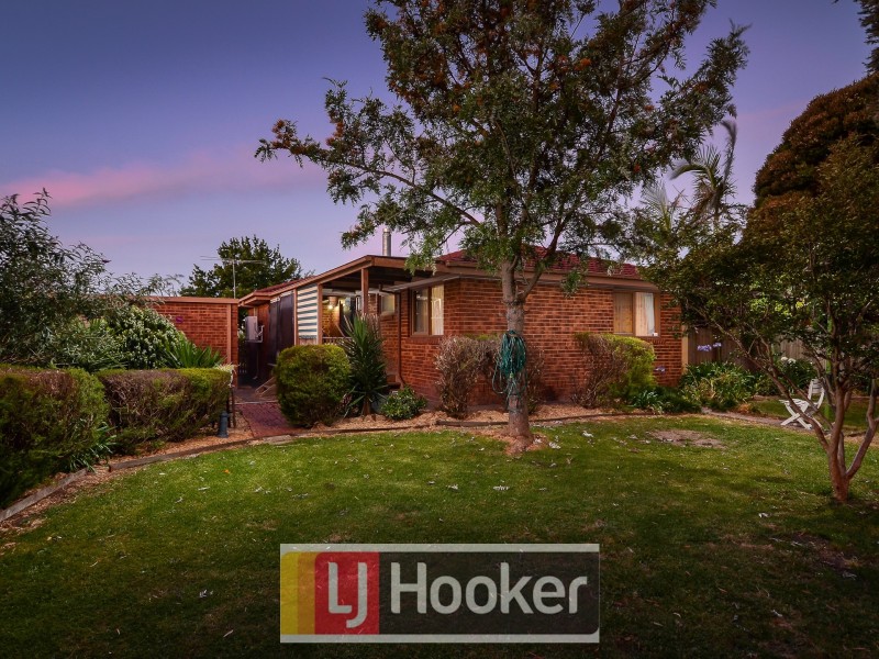 12 Versailles Place, Narre Warren VIC 3805