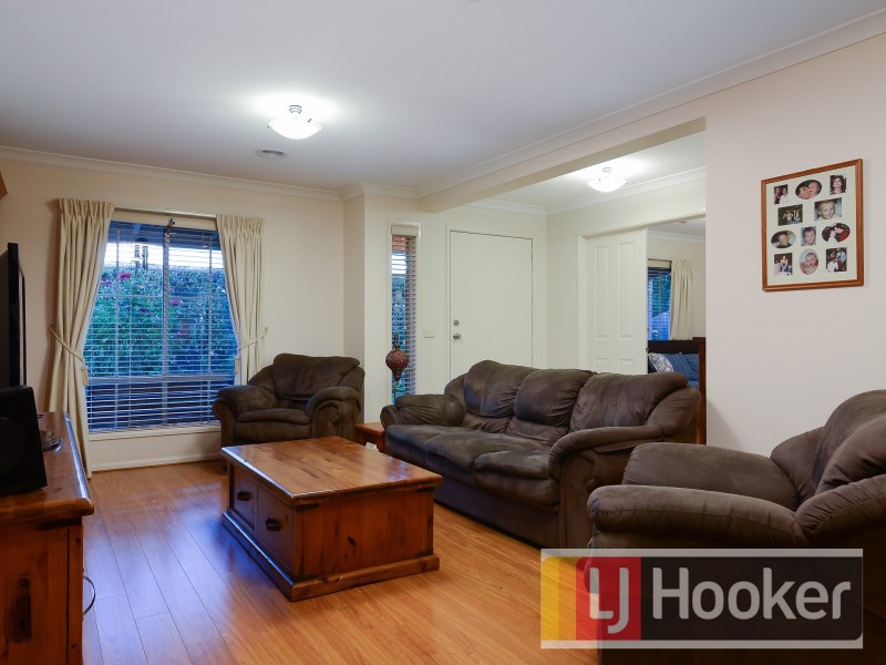6 Janna Place, Berwick VIC 3806