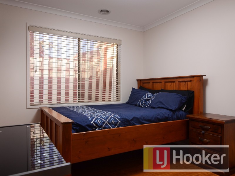 6 Janna Place, Berwick VIC 3806